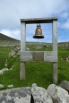 La cloche, dans les ruines du village ©Camille Peney