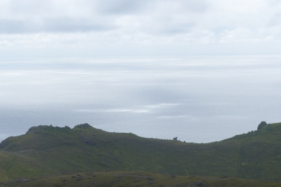 Du sommet de St Kilda, ciel et mer se confondent... ©Camille Peney